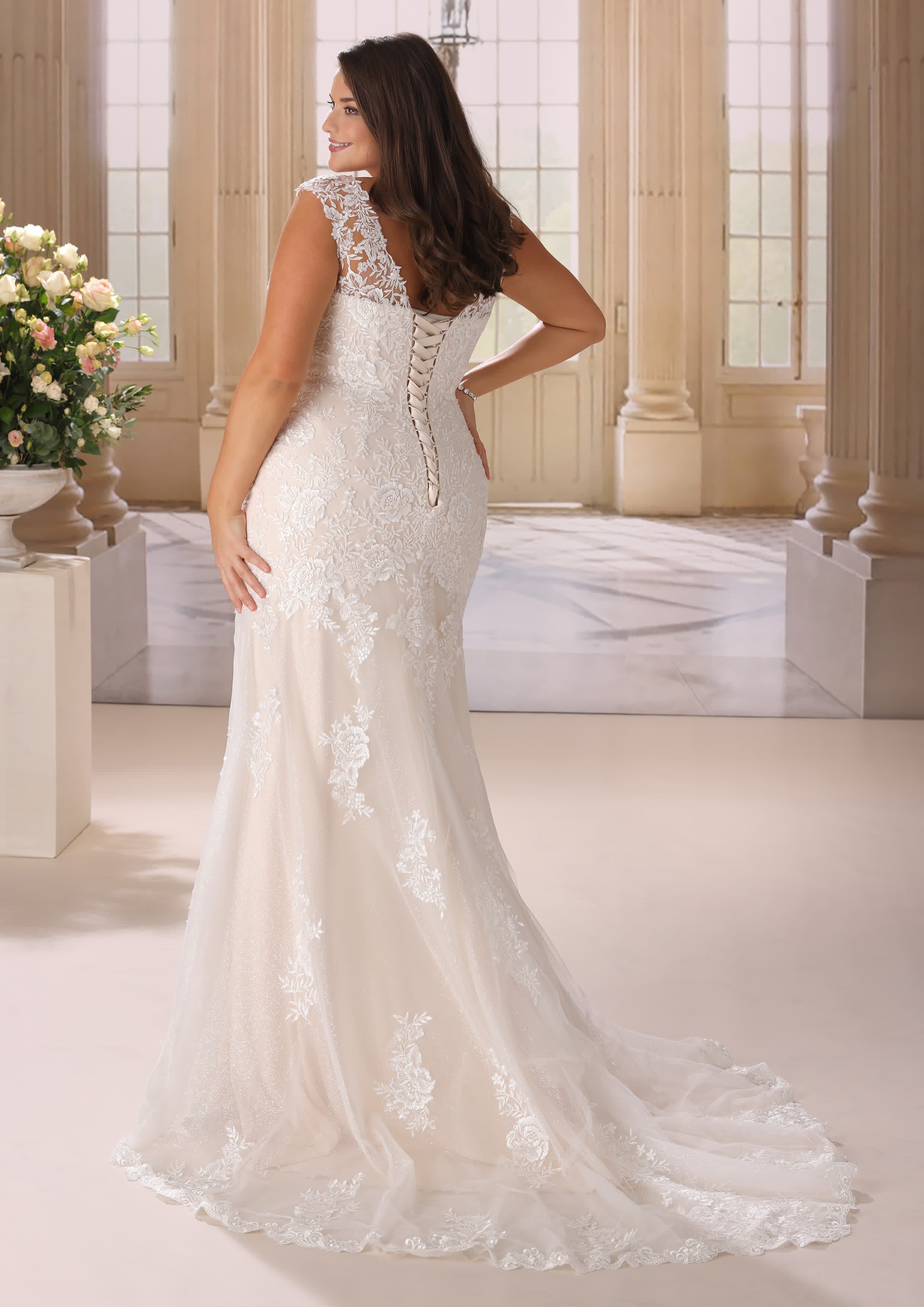 Lady Bird by Pronovias 19