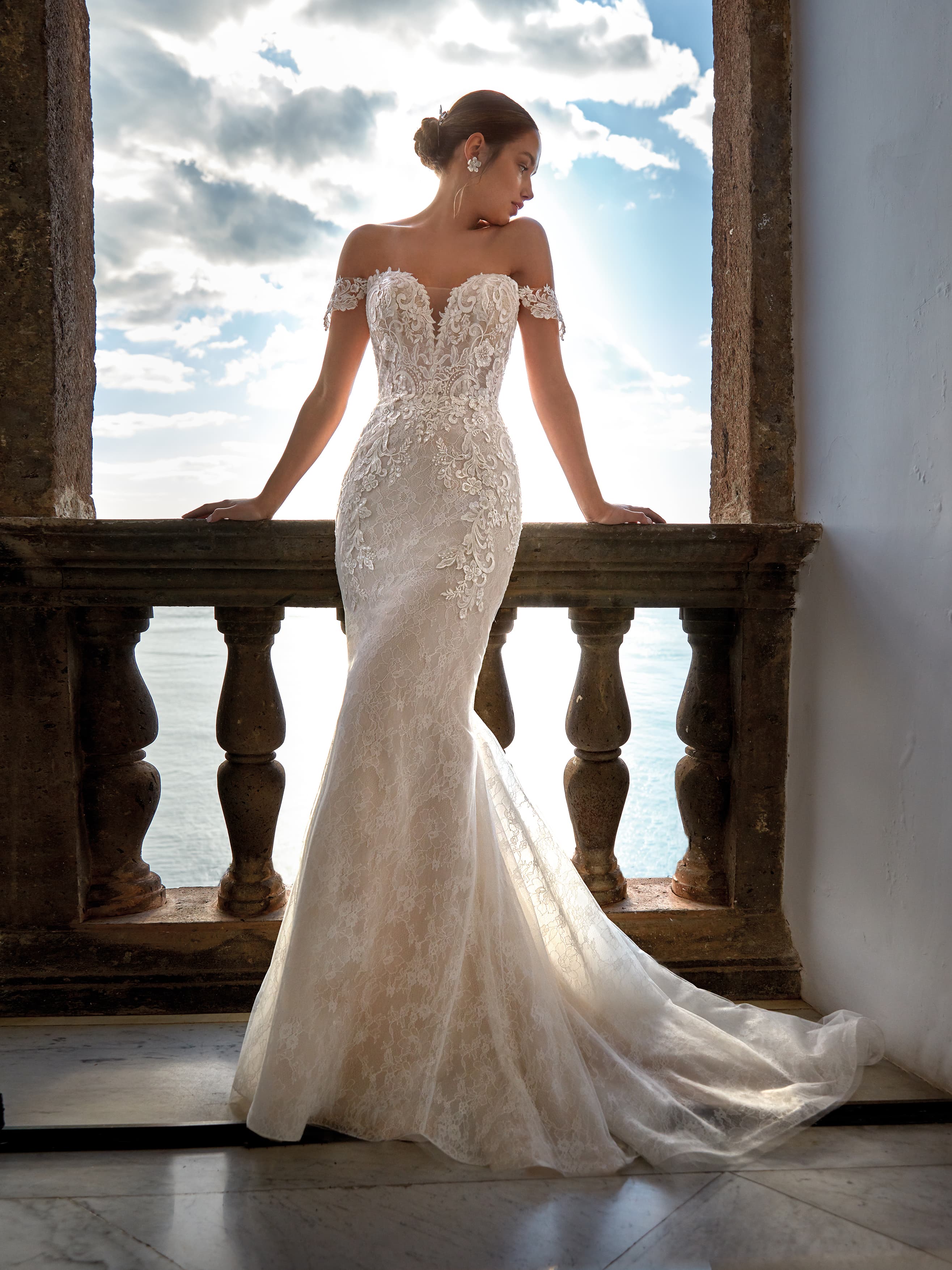 Lady Bird by Pronovias 23