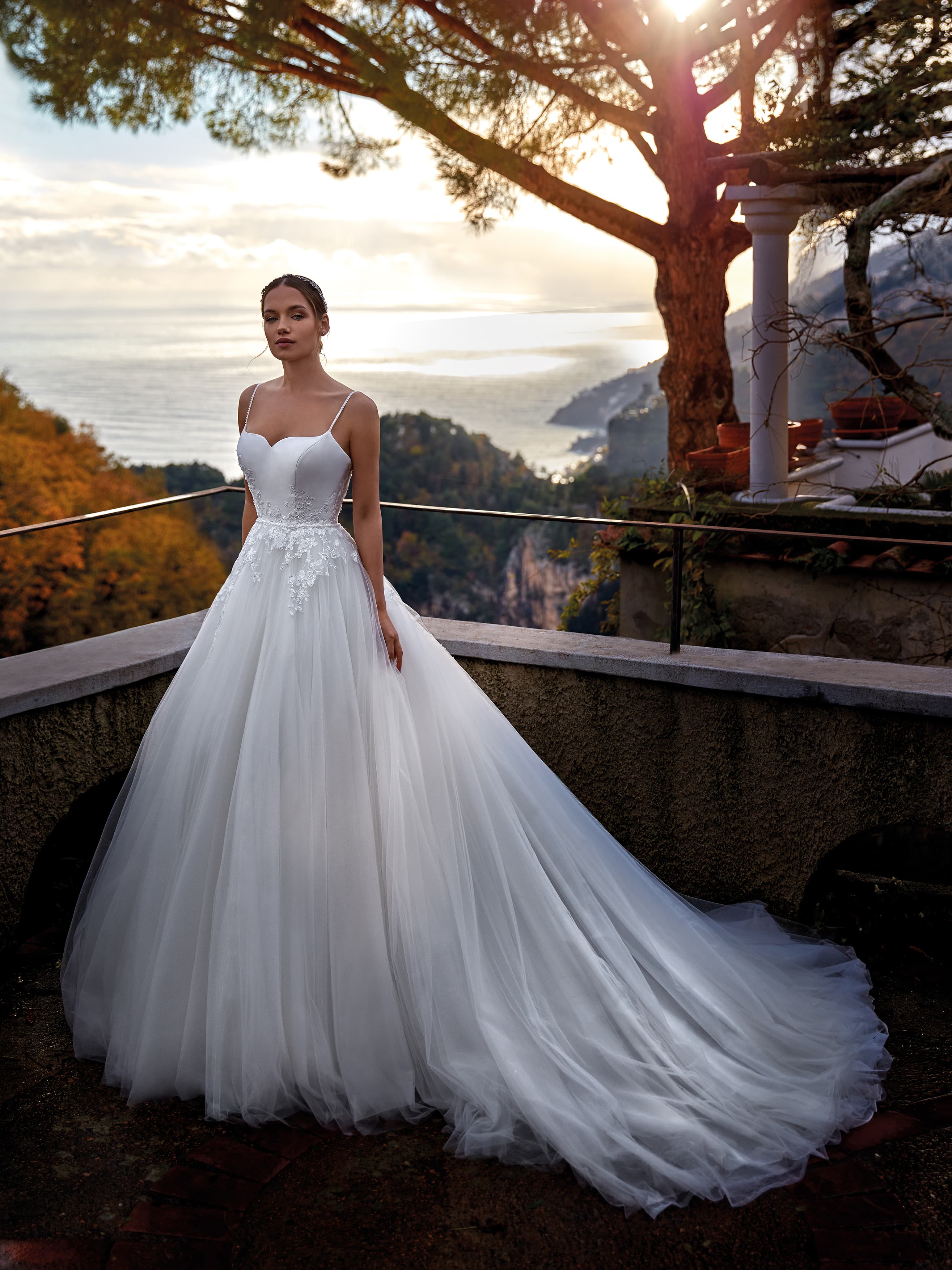 Lady Bird by Pronovias 25